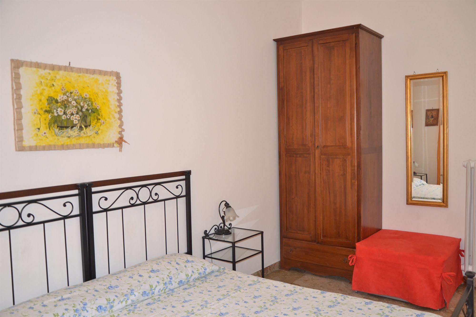 Отель Lucky House Рим Экстерьер фото